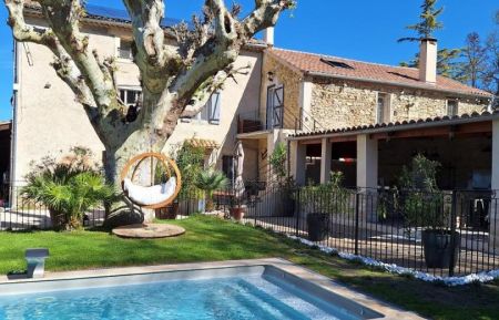G&icirc;te n&deg;84G3671 Avignon - Vaucluse - photo