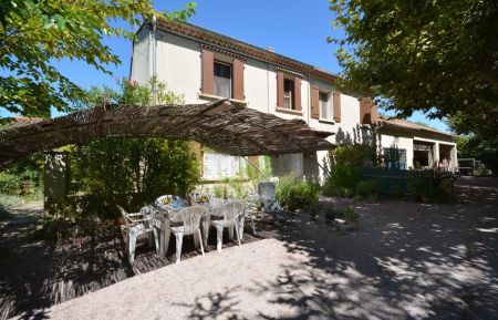 G&icirc;te n&deg;84G291 Monteux - Vaucluse - photo