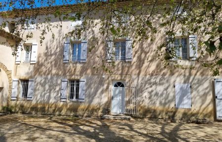 G&icirc;te n&deg;84G2018 Aubignan - Vaucluse - photo