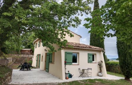 G&icirc;te n&deg;84G2389 Saignon - Vaucluse - photo