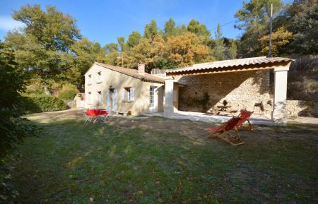 G&icirc;te n&deg;84G2139 Gigondas - Vaucluse - photo