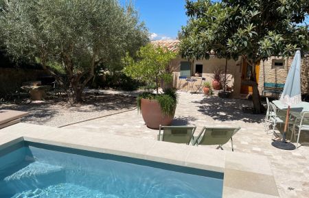 G&icirc;te n&deg;84G3735 Crillon-le-Brave - Vaucluse - photo