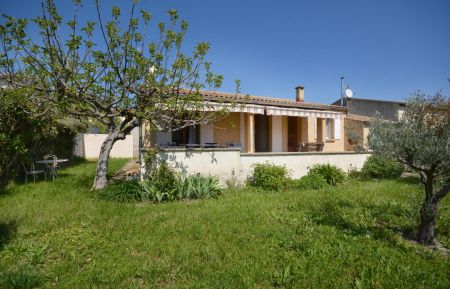 G&icirc;te n&deg;84G4157 Caumont-sur-Durance - Vaucluse - photo