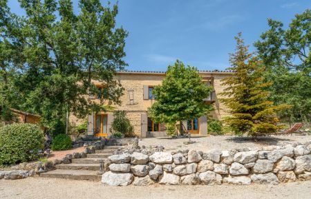 G&icirc;te n&deg;84G2918 Murs - Vaucluse - photo