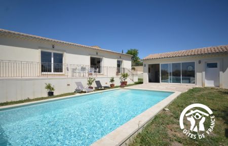 G&icirc;te n&deg;84G3591 Mormoiron - Vaucluse - photo