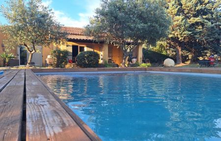 G&icirc;te n&deg;84G3685 Malauc&egrave;ne - Vaucluse - photo