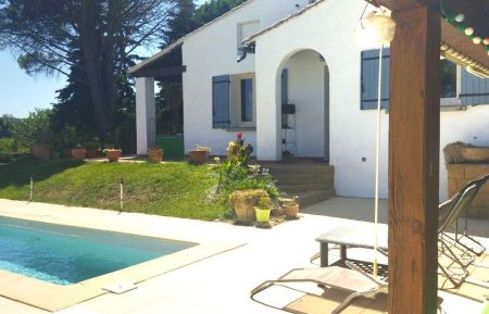 G&icirc;te n&deg;84G4367 B&eacute;darrides - Vaucluse - photo