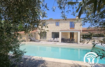 G&icirc;te n&deg;84G3758 Gordes - Vaucluse - photo