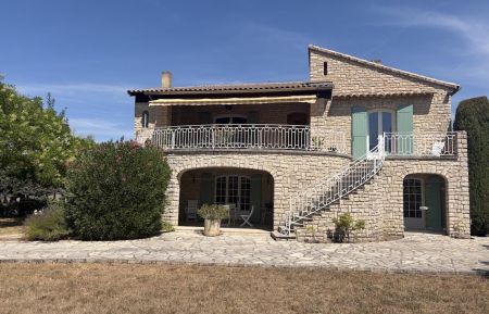 G&icirc;te n&deg;84G4380 Vaison-la-Romaine - Vaucluse - photo