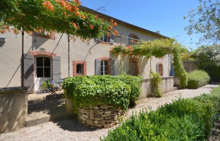 G&icirc;te n&deg;84G2570 Sablet - Vaucluse - photo