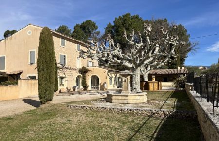 G&icirc;te n&deg;84G4265 Villes-sur-Auzon - Vaucluse - photo