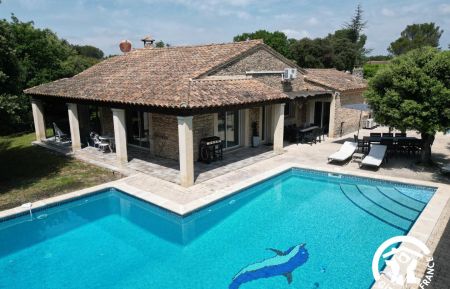G&icirc;te n&deg;84G3751 Mazan - Vaucluse - photo