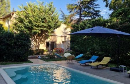 G&icirc;te n&deg;84G4200 Avignon - Vaucluse - photo